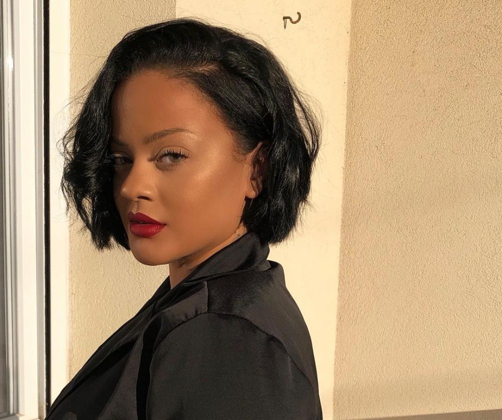 10 Pesona Yna Sertalf, cewek yang disebut kembaran Rihanna