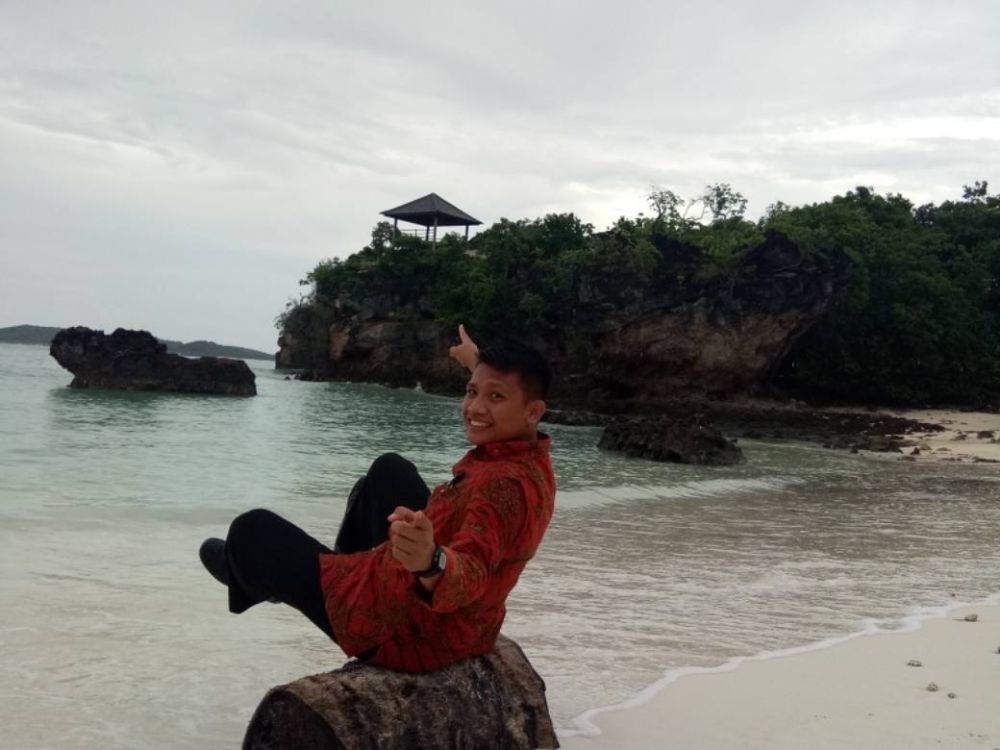 10 Pesona Andri Sabar, Paspampres pengawal Jan Ethes