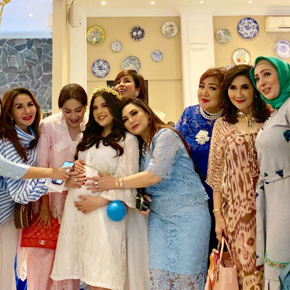 10 Momen baby shower Tasya Kamila, ungkap jenis kelamin bayi