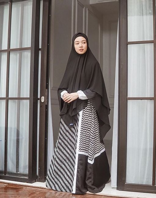 8 Penampakan rumah Lindswell Kwok & Hulaefi, simpel dan elegan