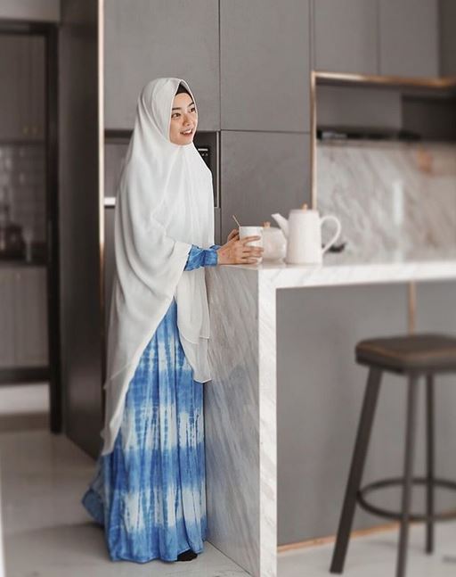 8 Penampakan rumah Lindswell Kwok & Hulaefi, simpel dan elegan