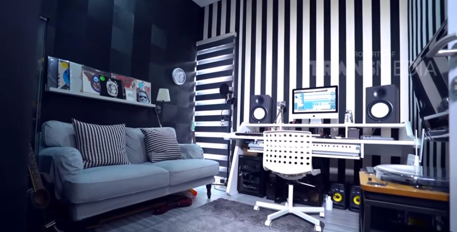 8 Penampakan rumah Syahnaz Sadiqah & Jeje, rooftopnya cozy abis