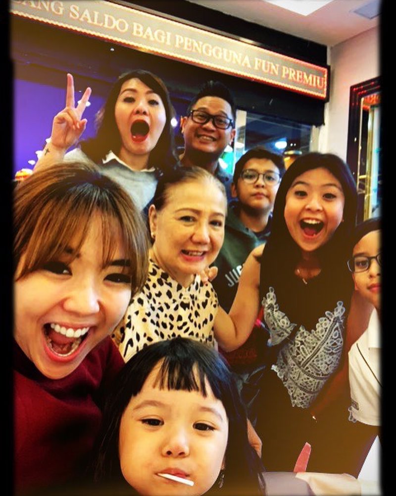 Gisella Anastasia kepergok jalan bareng mantan Agnez Mo, pacaran?