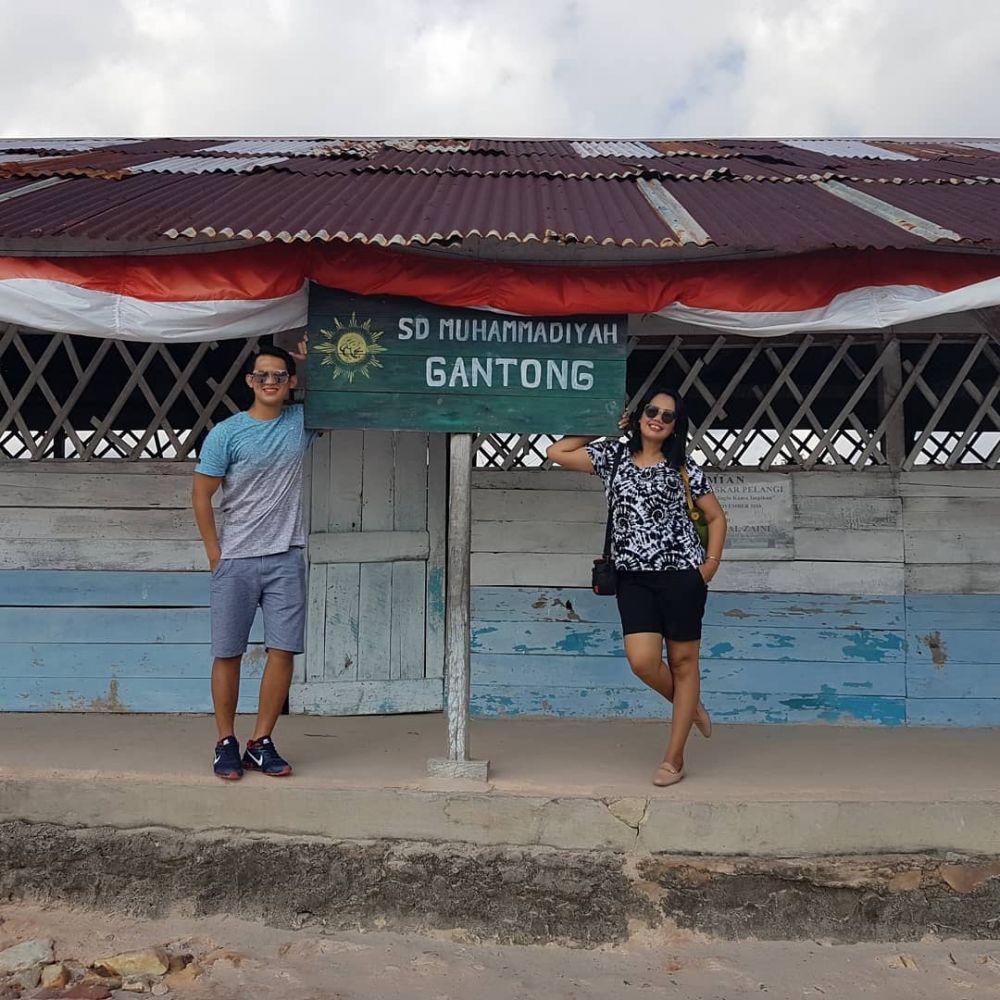 10 Gaya pelesiran Ely Sugigi & Irfan, berdua jelajahi Indonesia