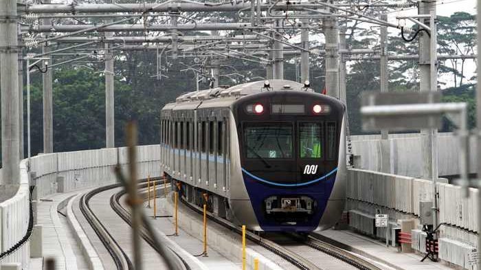17 Potret MRT Jakarta dan stasiunnya yang akan beroperasi, keren