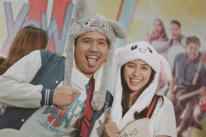 10 Momen Joshua Suherman & kekasih promo Yowis Ben 2, bikin baper