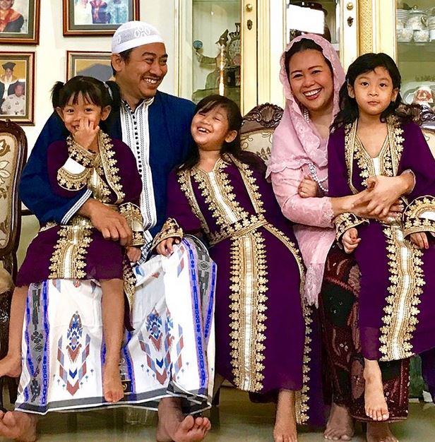 Beda gaya pemotretan 5 keluarga anak presiden RI