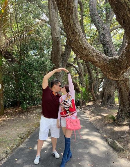 10 Foto mesra Femmy Permatasari & Alfons di Selandia jelang menikah