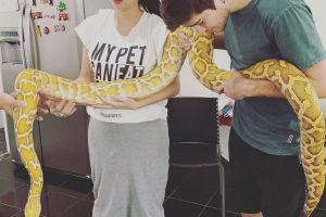 6 Seleb Tanah Air ini pernah ngidam aneh, ingin bertemu ular