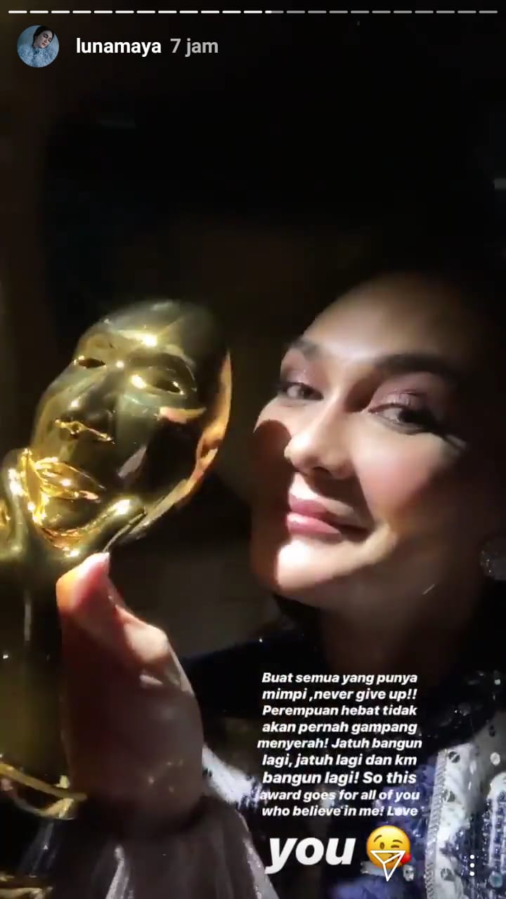 Pesan mendalam Luna Maya usai raih Piala IMA, tulis kekuatan wanita