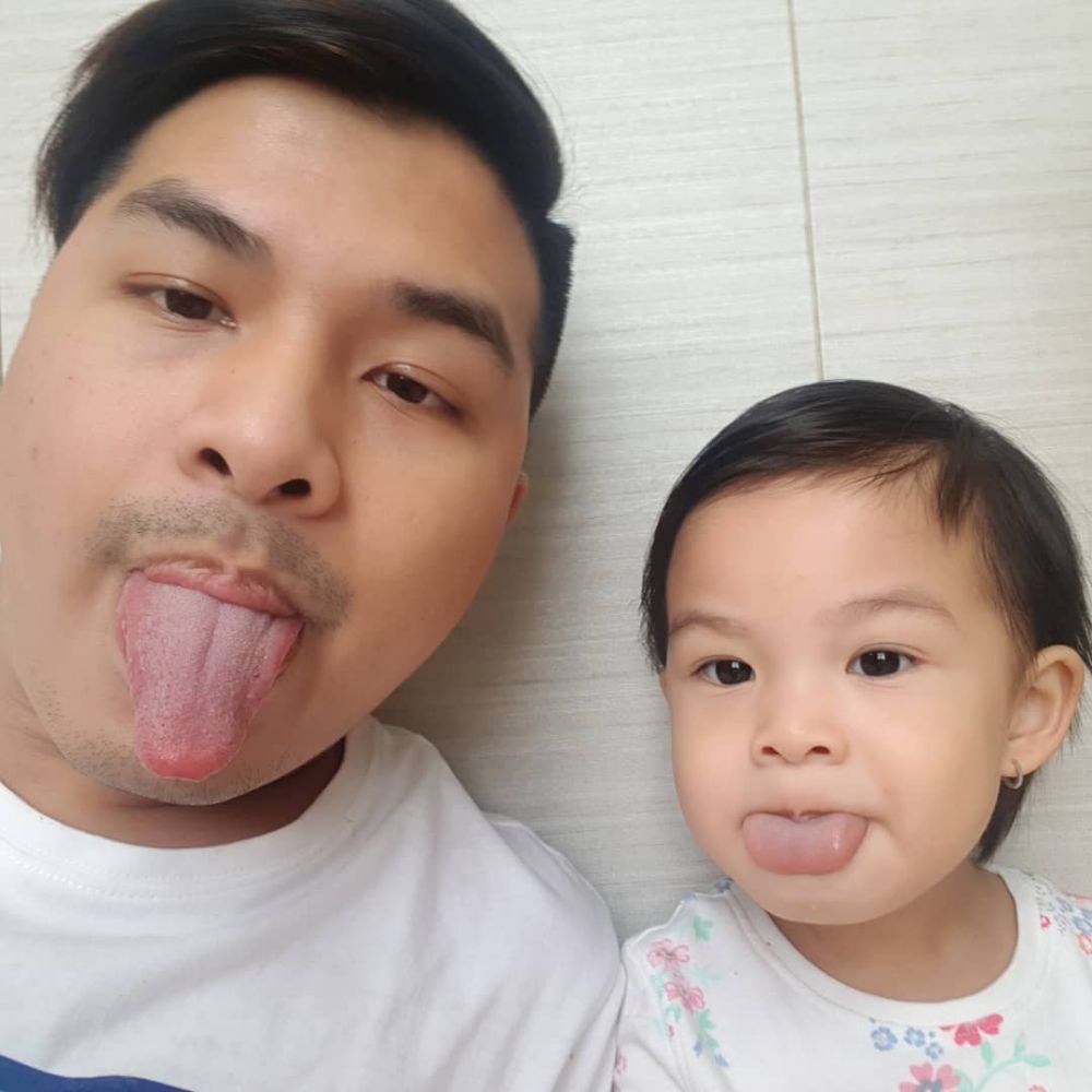 10 Potret Glenn Alinskie tirukan pose Nastusha ini kocak abis