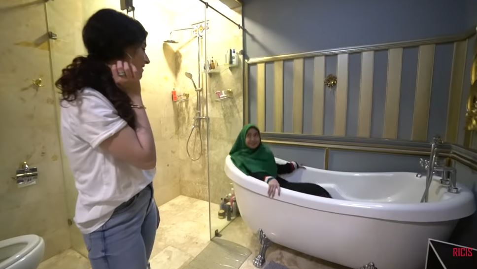 10 Penampakan kamar Tasya Farasya, megah bak istana