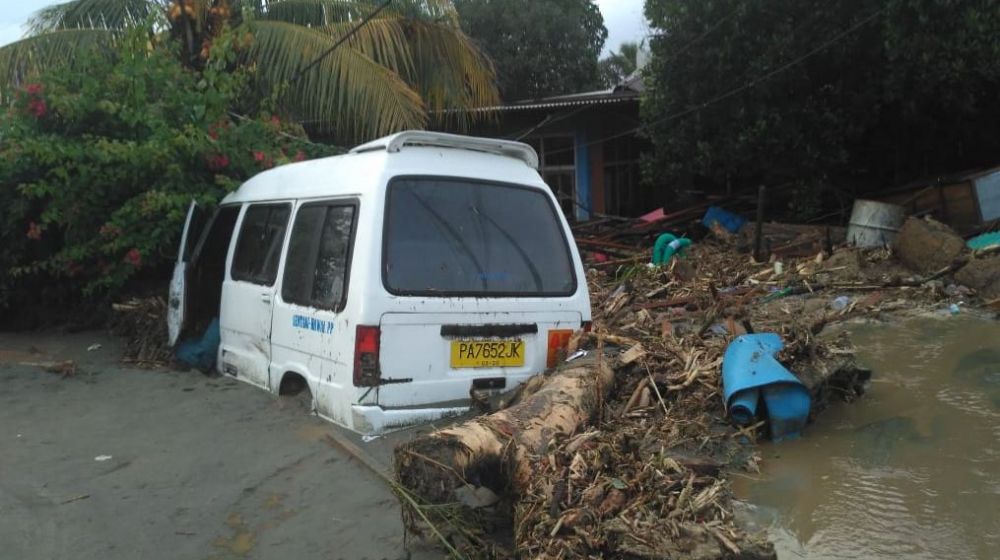 15 Potret banjir Sentani ini bikin hati tersayat, 49 orang meninggal