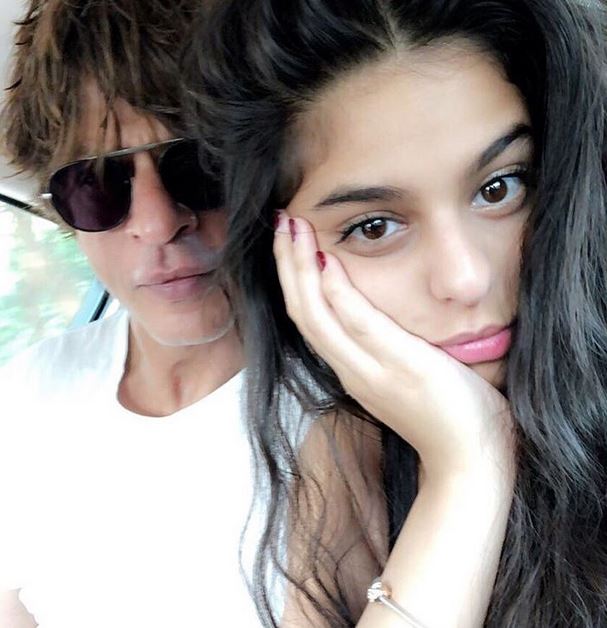 Jadi hot papa, ini 9 momen intim Shah Rukh Khan & ketiga anaknya