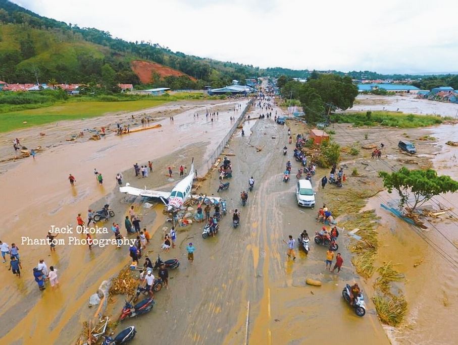 Korban banjir bandang di Sentani capai 61 orang
