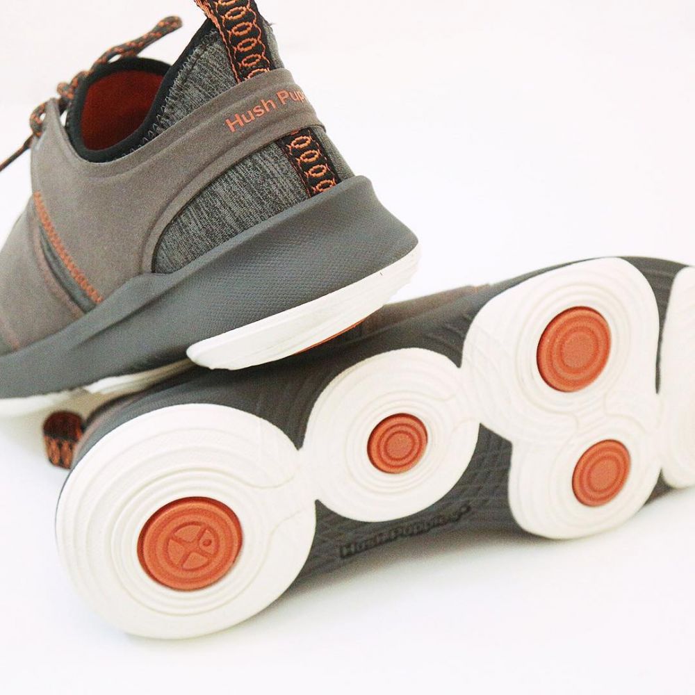 Gunakan teknologi bounce, sepatu ini nyaman untuk berbagai fungsi