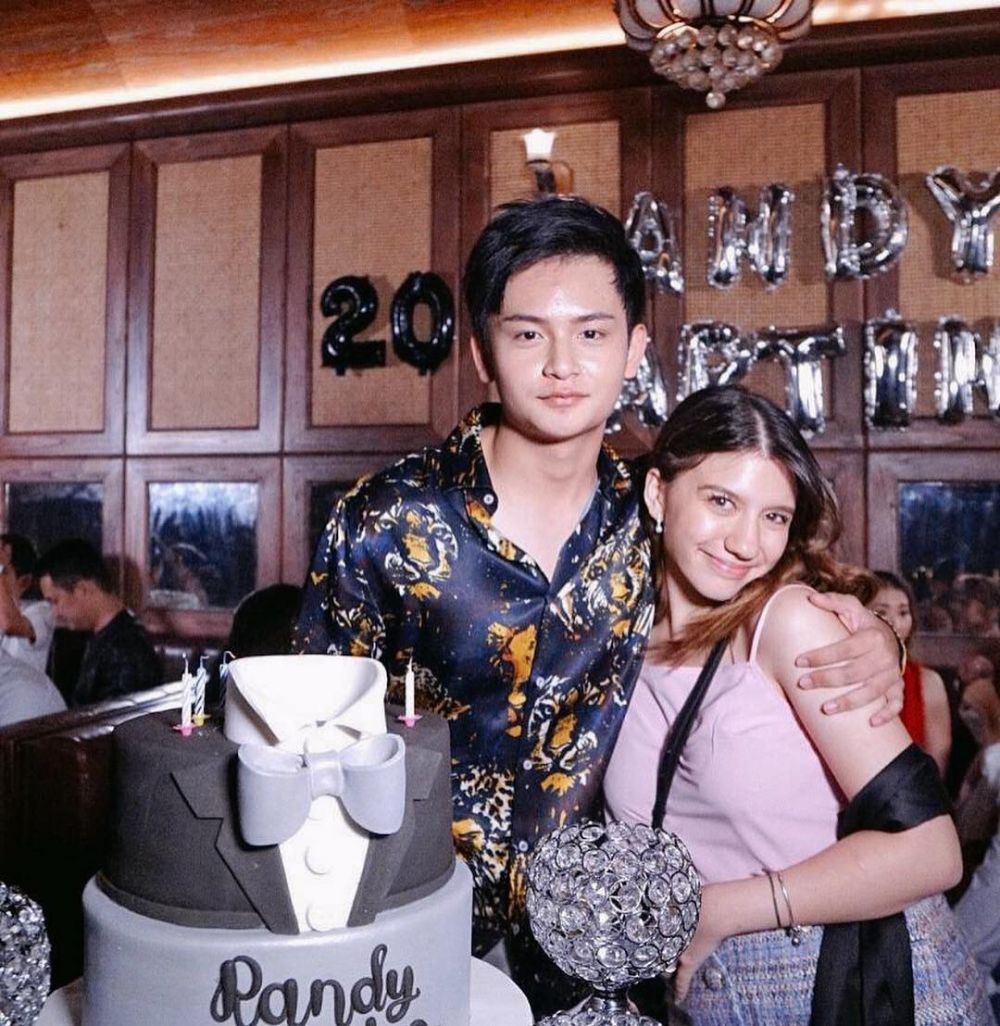 7 Pasangan seleb ini awet pacaran bertahun-tahun, relationship goals