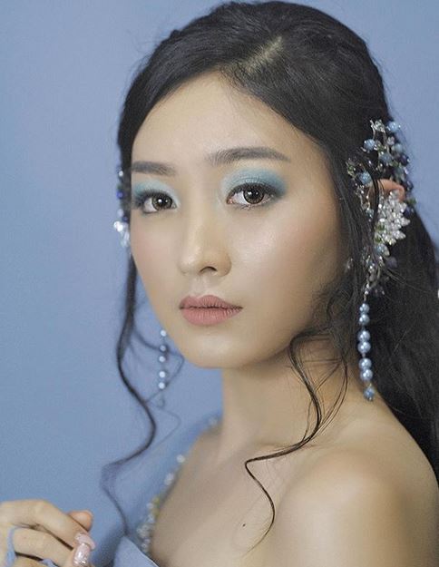 7 Pesona Natasha Wilona pakai makeup tebal, manglingi
