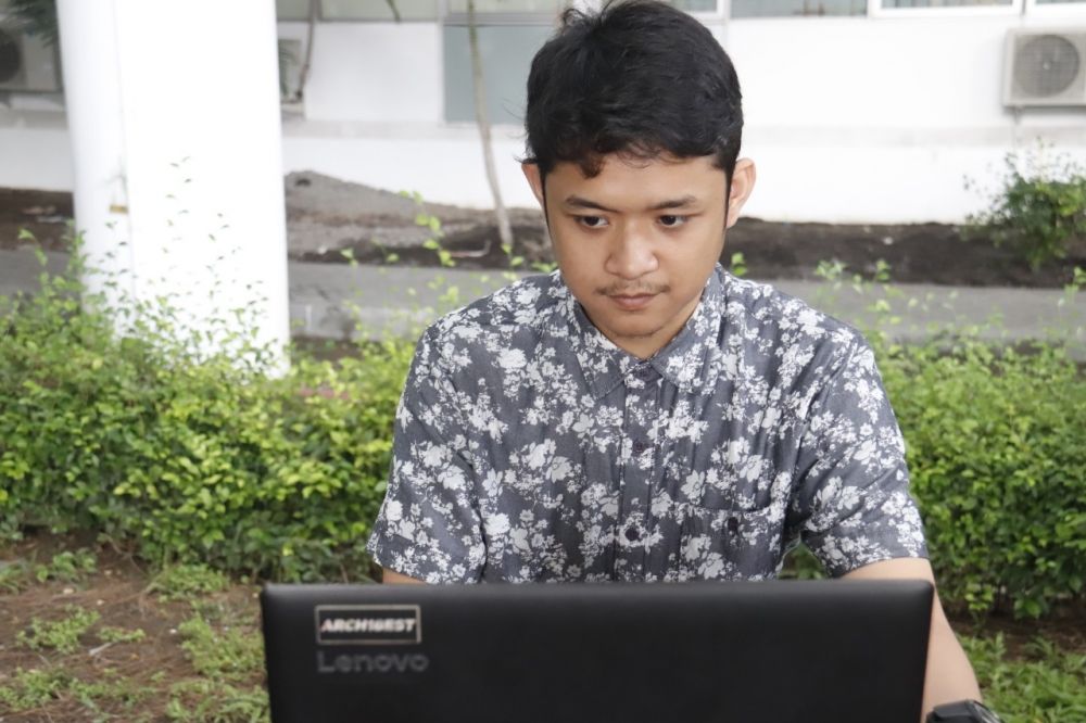 Cowok ini raih gelar doktor di usia 24 tahun dengan IPK 3,95