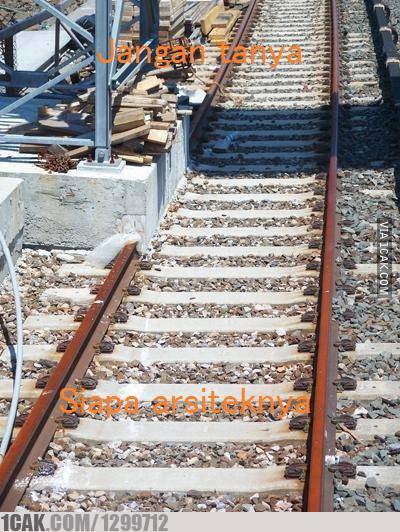 12 Meme lucu 'skill arsitek level dewa' ini bikin auto nyengir