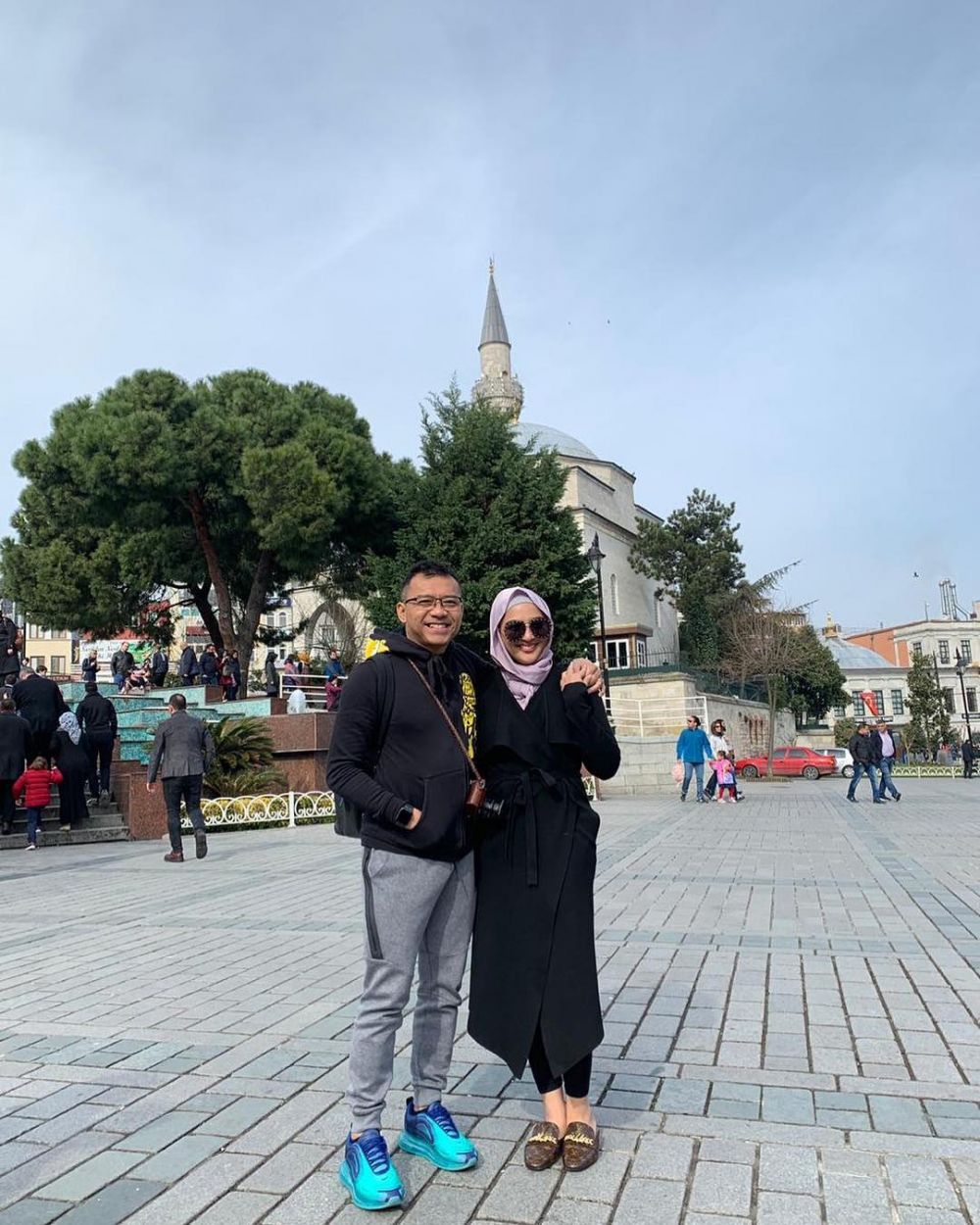 12 Foto liburan keluarga Anang di Turki, Ashanty tampil berhijab