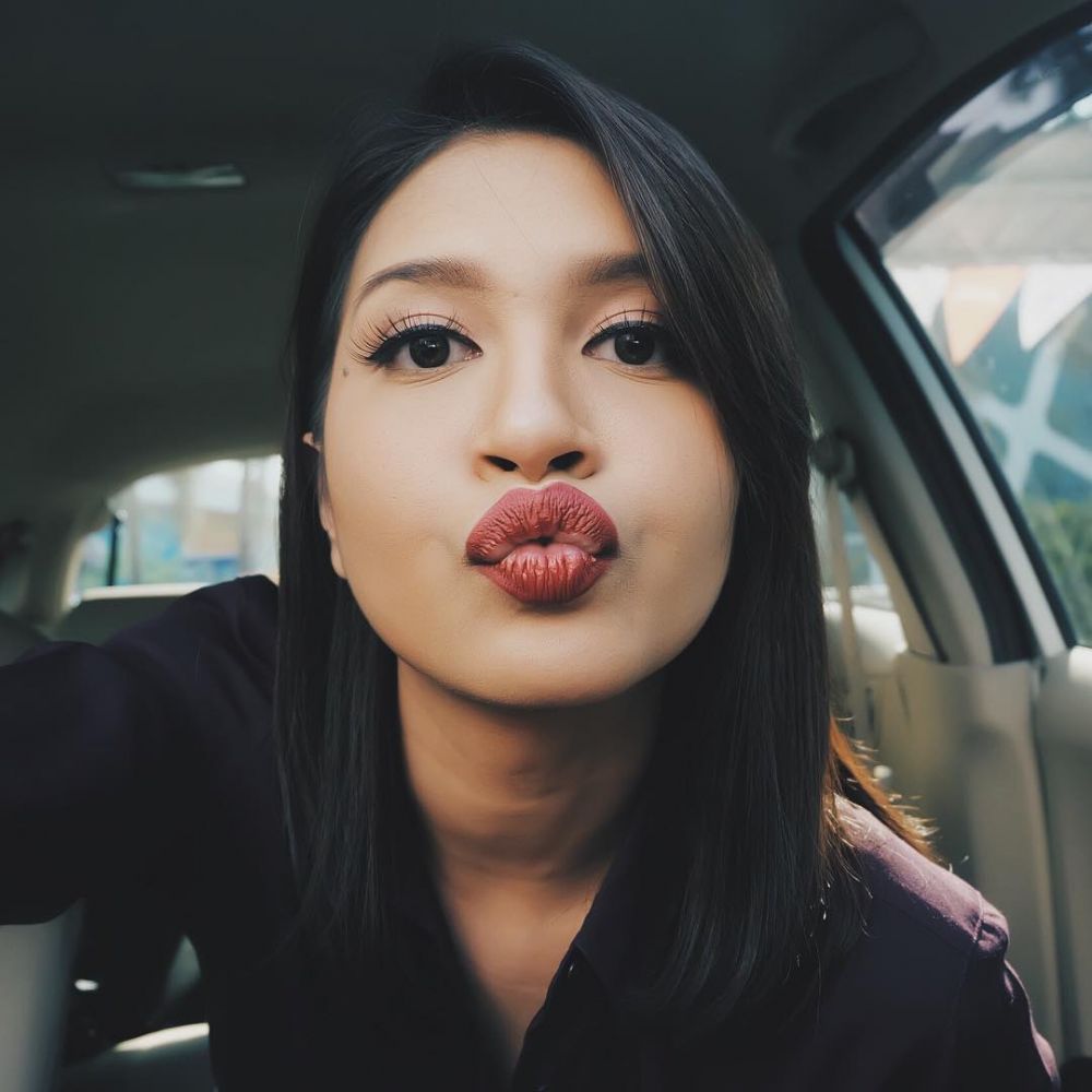 10 Potret Sere Kalina, cewek yang dijodohkan dengan Ariel Noah