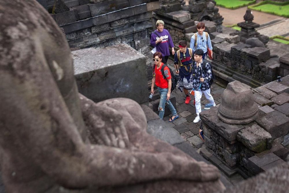 Berkunjung ke Magelang, ini momen Super Junior & TVXQ di Borobudur 