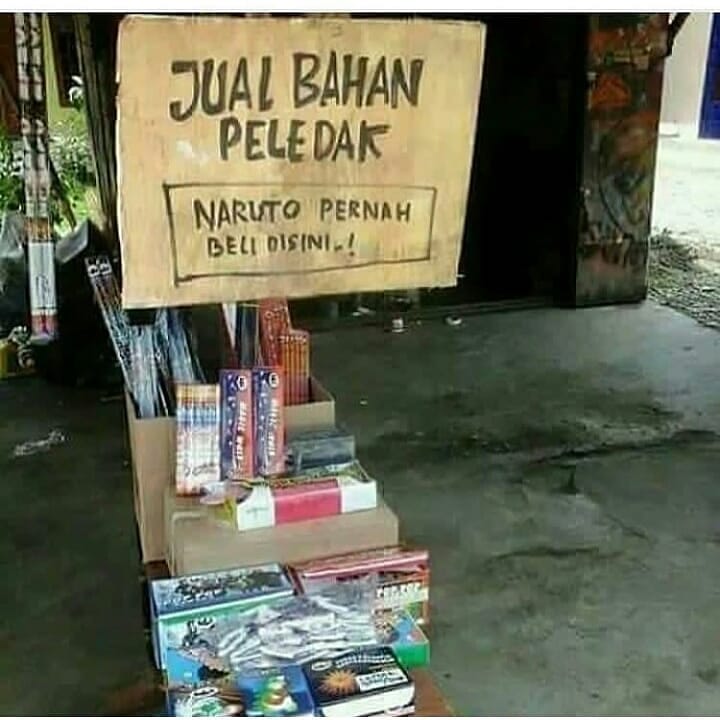 8 Warung ini ngaku pernah didatangi tokoh fiksi, spanduknya kocak