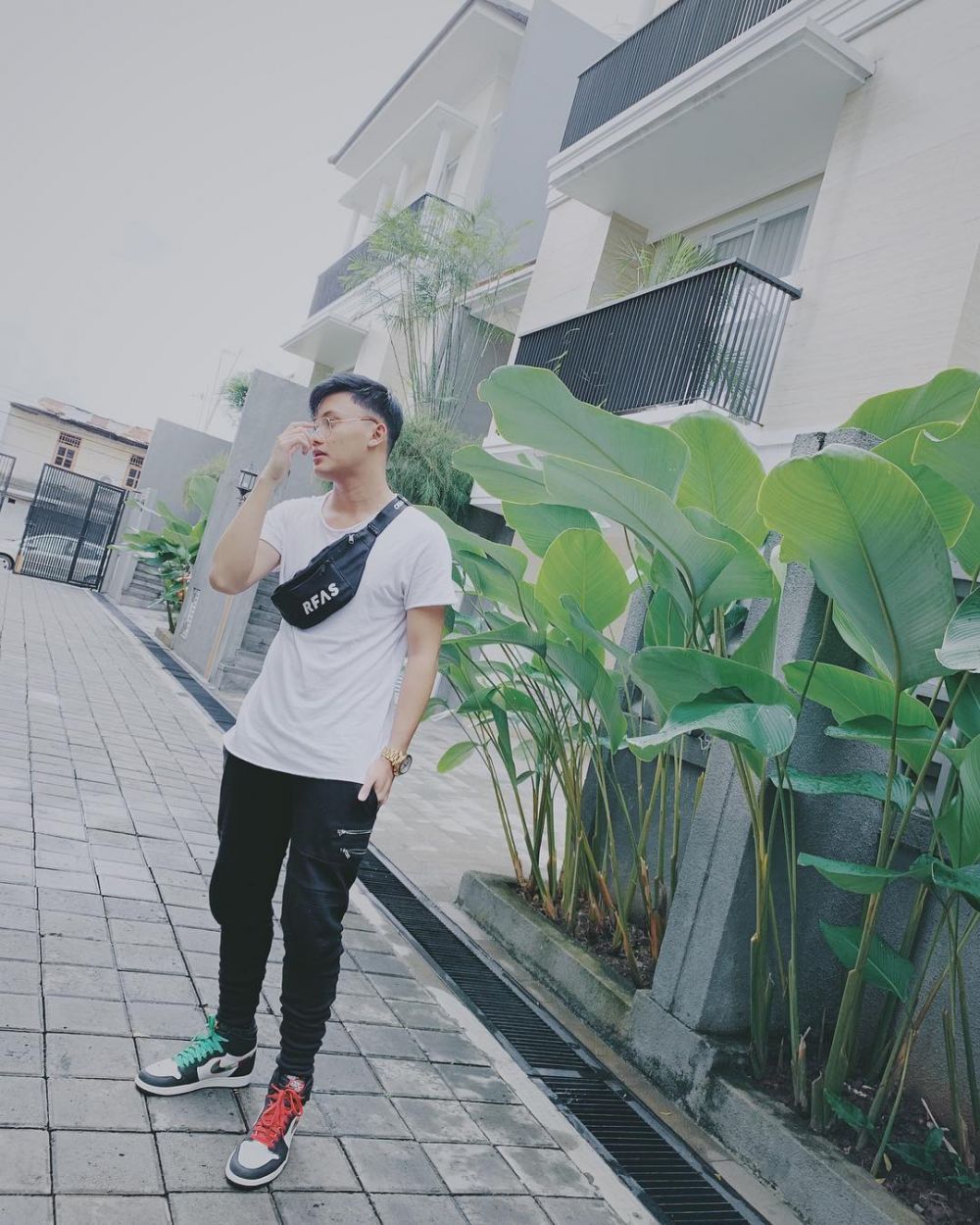 Muda dan tajir, 9 seleb ini sudah punya rumah mewah sendiri