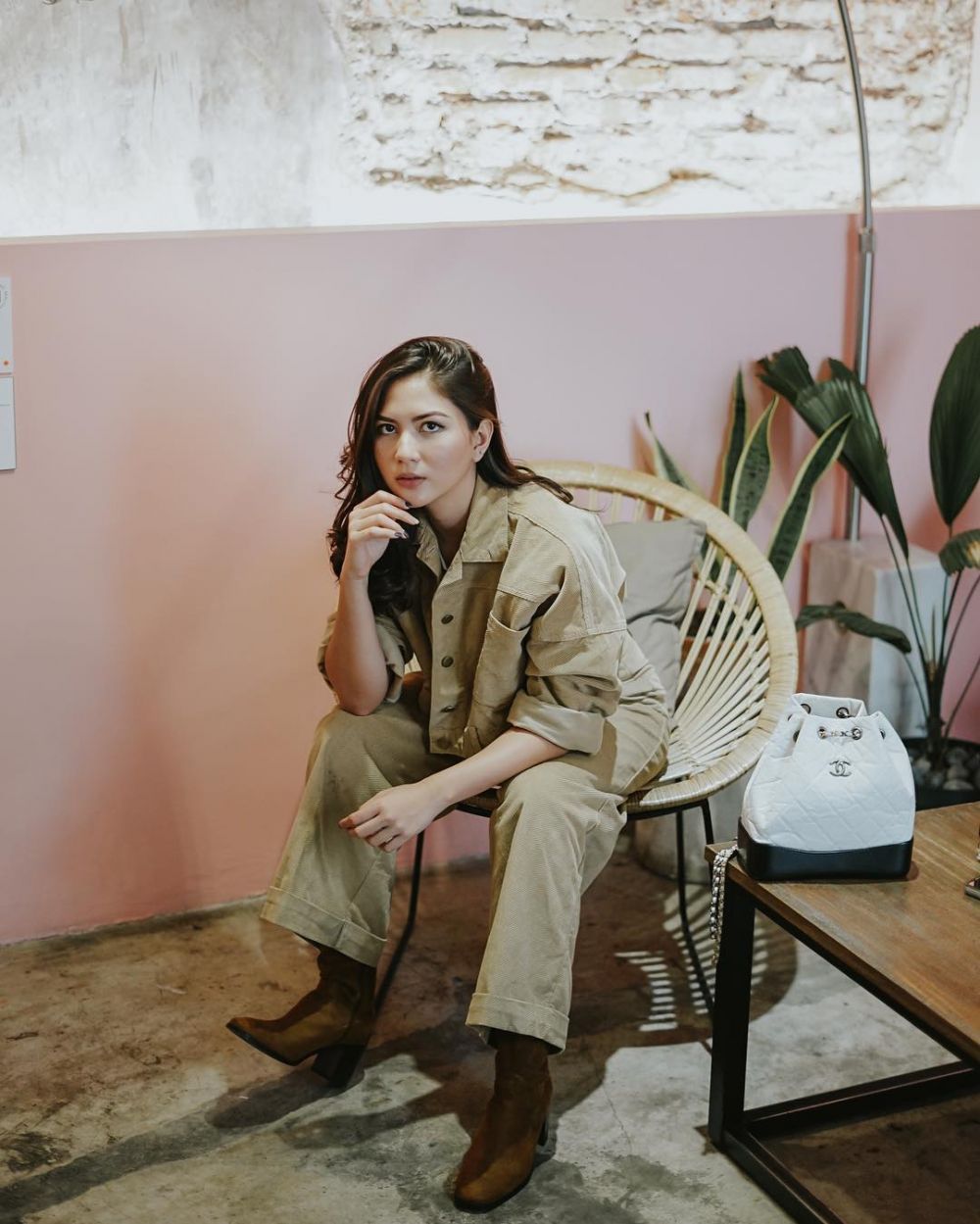 Muda dan tajir, 9 seleb ini sudah punya rumah mewah sendiri