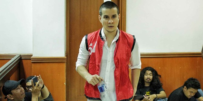 5 Fakta terungkap di sidang Steve Emmanuel, sebut pindah keyakinan