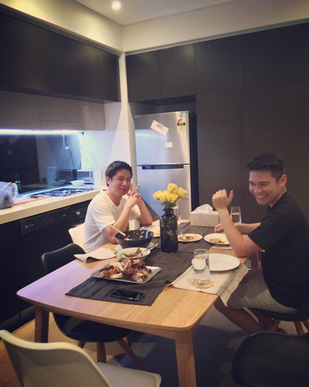 9 Potret sudut apartemen Acha Septriasa di Australia, minimalis