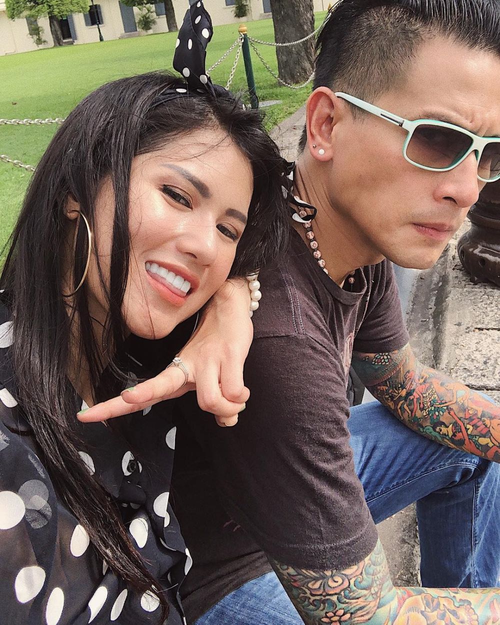 Makin lengket, ini 10 potret mesra Chef Juna dan sang kekasih