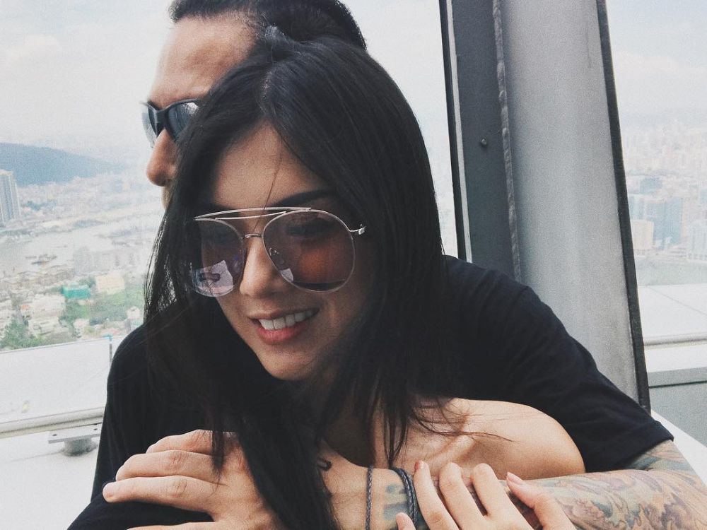 Makin lengket, ini 10 potret mesra Chef Juna dan sang kekasih