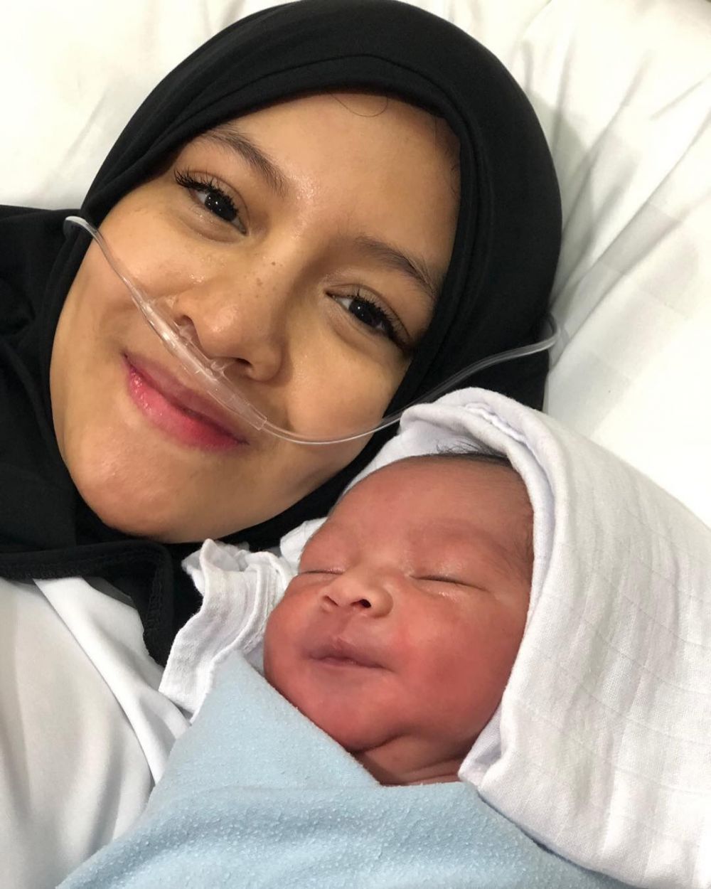 Intan Nuraini melahirkan, ini 3 potret lucu bayinya