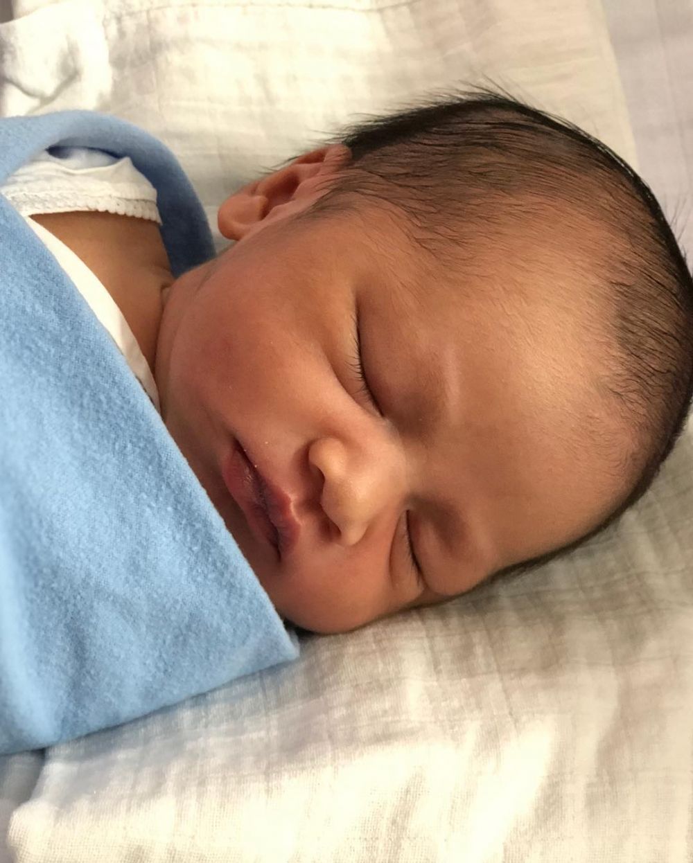 Intan Nuraini melahirkan, ini 3 potret lucu bayinya