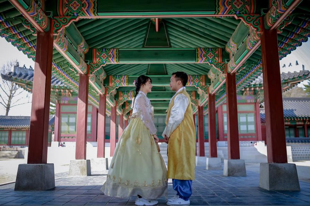 7 Momen bulan madu Kinal eks JKT48 di Korea, impian sejak SMP