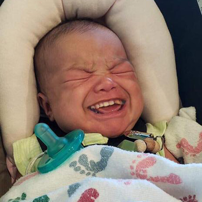10 Foto editan bayi punya gigi bak orang dewasa ini kocak abis