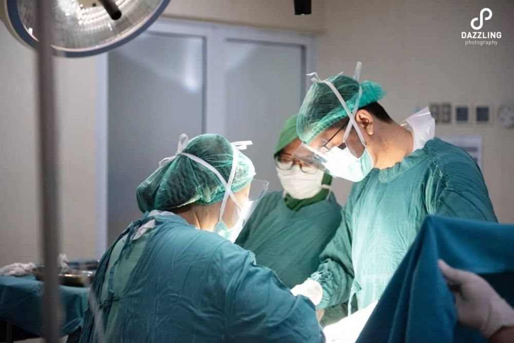 Chikita Meidy melahirkan, ini 6 potret perjuangan & nama bayinya