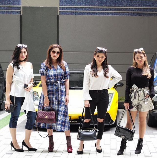 9 Pesona Vindyka Giselle, sekretaris pribadi Ashanty yang cantik