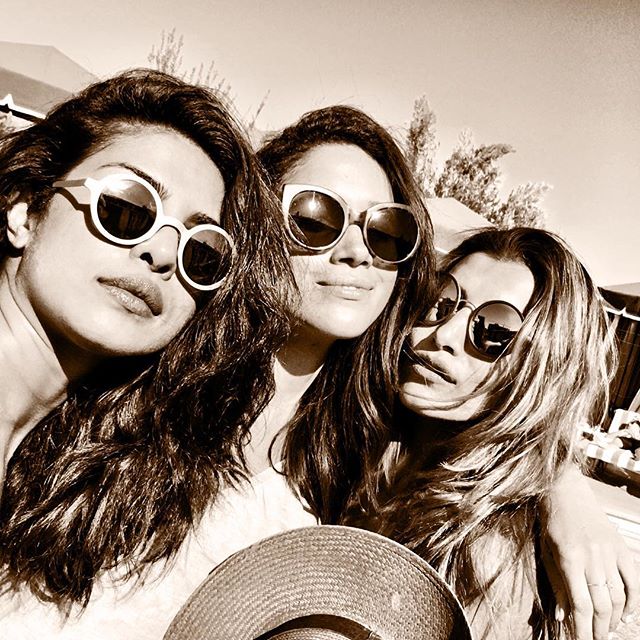 8 Foto ini buktikan persahabatan Meghan Markle & Priyanka Chopra