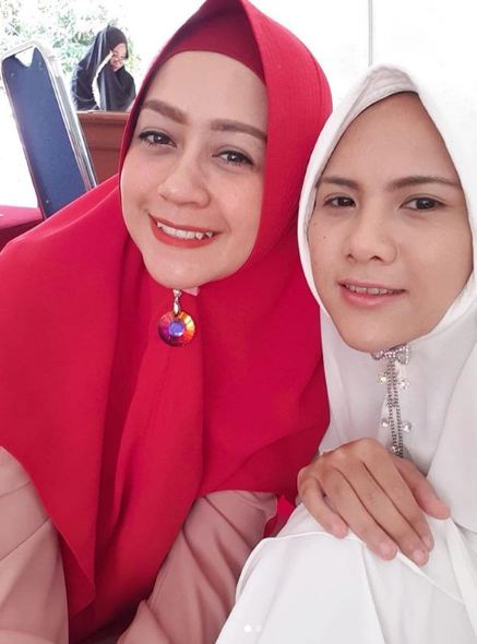5 Momen umrah Evelyn Anjani, penuh doa dan harapan