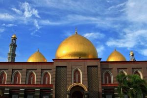 Pemilik Masjid Kubah Emas Depok meninggal dunia