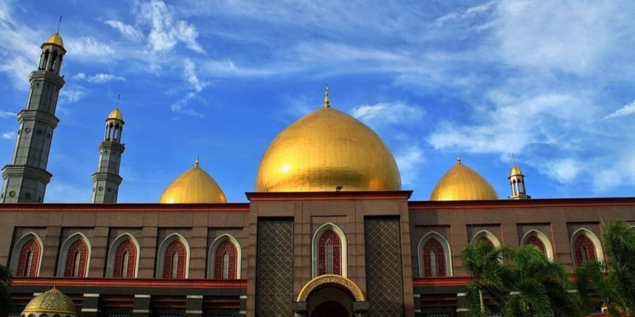 5 Fakta Masjid Kubah Emas, termegah di Asia Tenggara