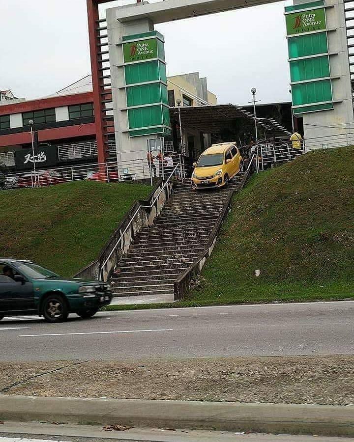 10 Potret aktivitas orang penyuka tantangan ini bikin tepuk jidat