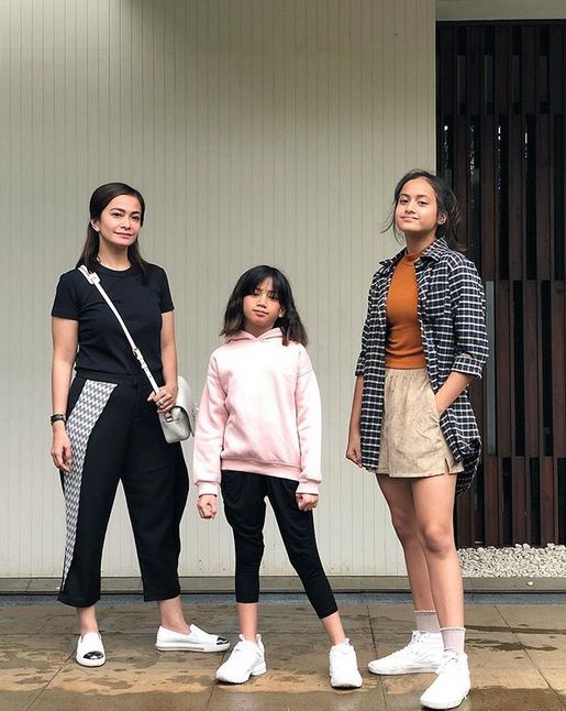 9 Momen akrab Ersa Mayori dan putri sulungnya ini bak kakak-adik