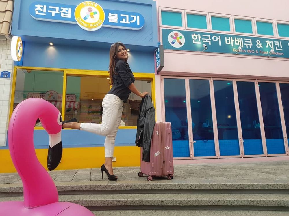 7 Potret Barbie Nouva yang berseteru dengan Tata Liem