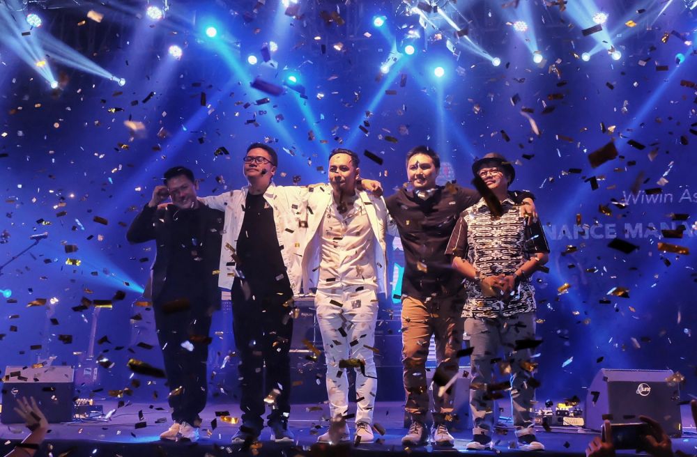 Jikustik Reunian: Konser kerinduan, emosional tapi penuh canda