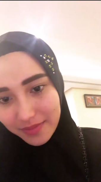 7 Momen Ayu Ting Ting umrah sendirian, tampil kenakan cadar