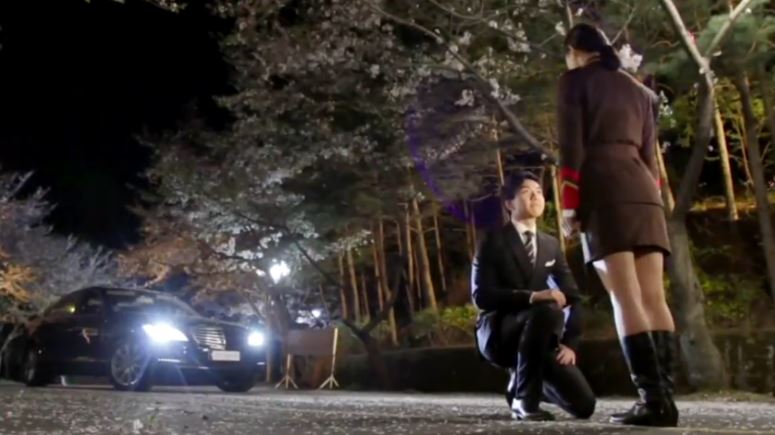 8 Drama Korea dengan adegan lamaran paling romantis, bikin baper